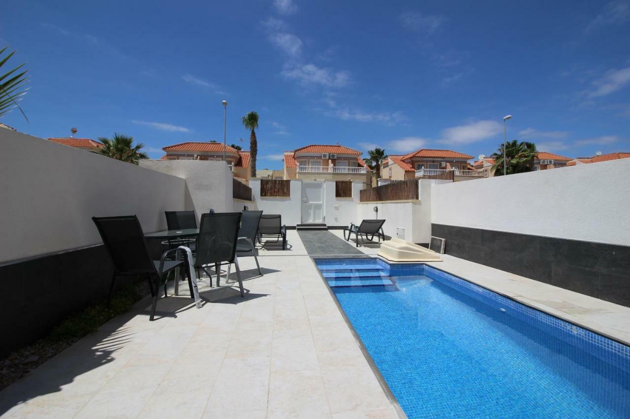 La Zenia Boulevard 36 * Playa Flamenca