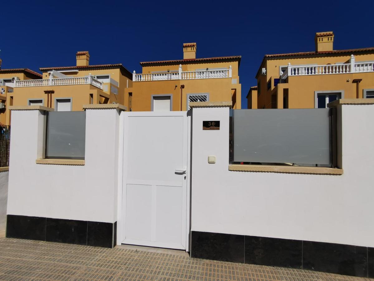 Villa La Zenia Boulevard 36 *